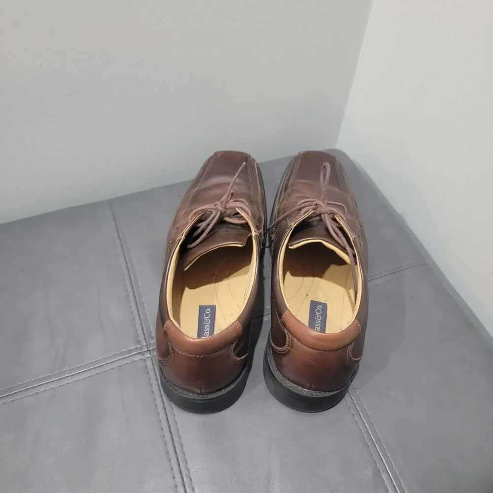 GH Bass & Co Lace Up Oxfords Shoes Size 11.5M Brown Leather Academia Preppy